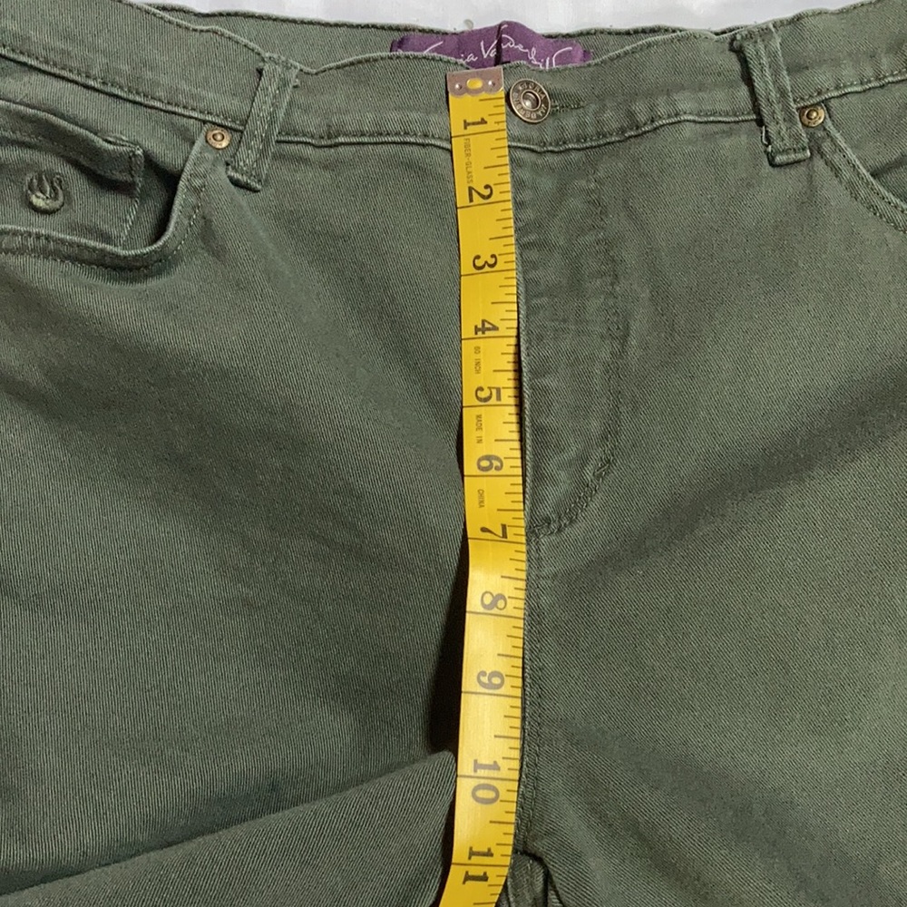 G Vanderbilt green jeans-12 short - Picture 9 of 10